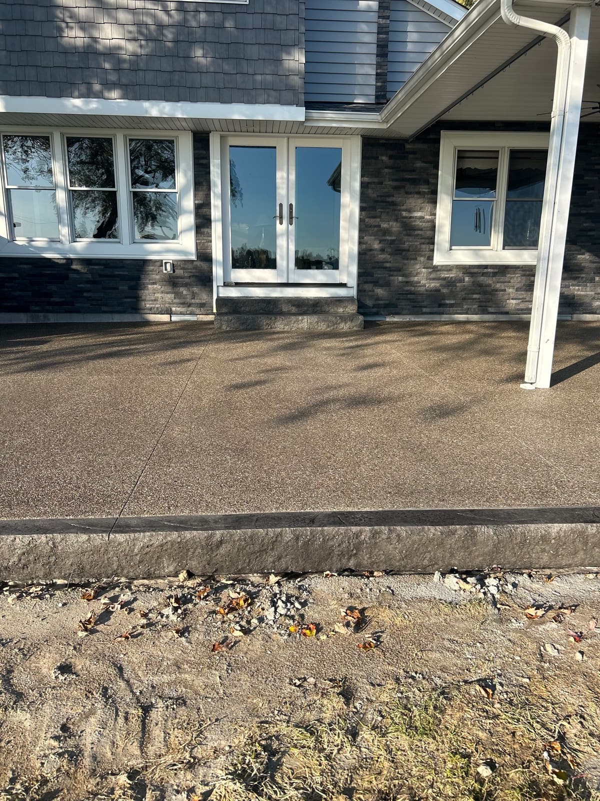 Exposed Aggregate Curved Walkway